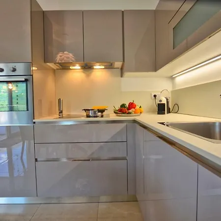 Felice Sul Lago Apartment *