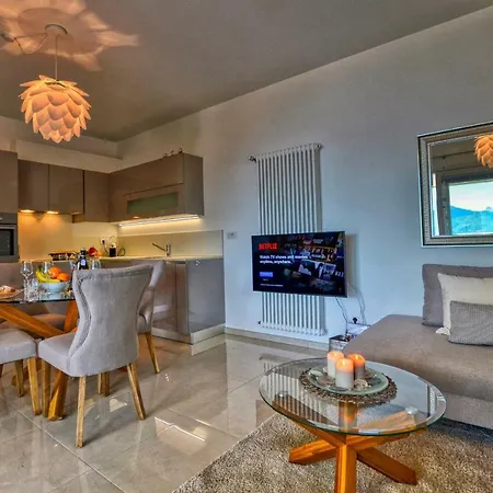 Felice Sul Lago Apartment *